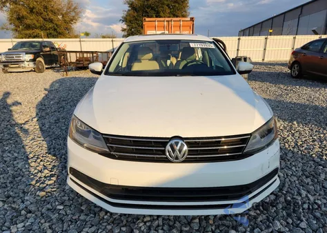 2017 Volkswagen Jetta Se z USA, uszkodzony, nr VIN 3VWDB7AJ9HM227852